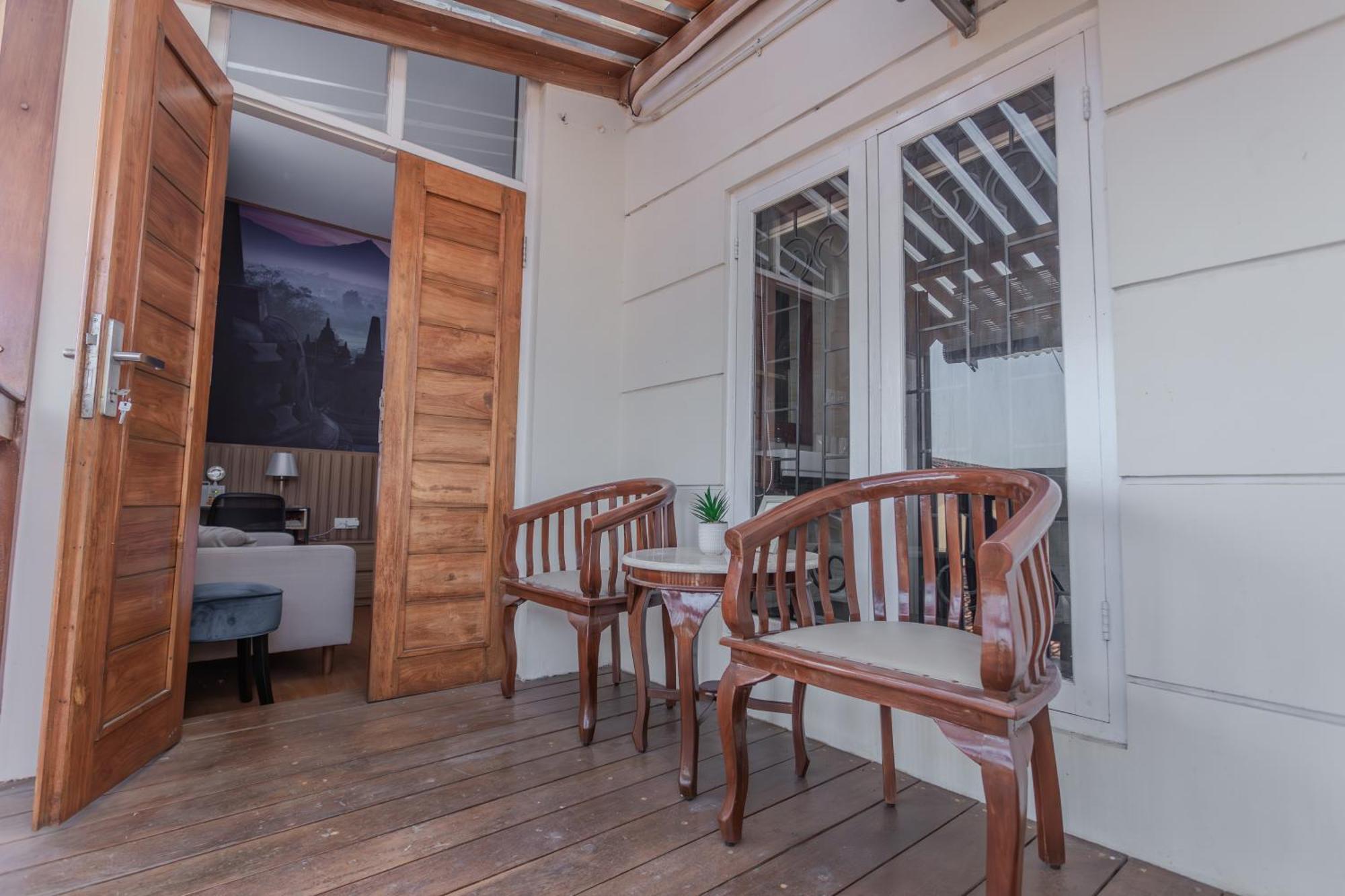 Inez Homestay ยอกยาการ์ตา ภายนอก รูปภาพ